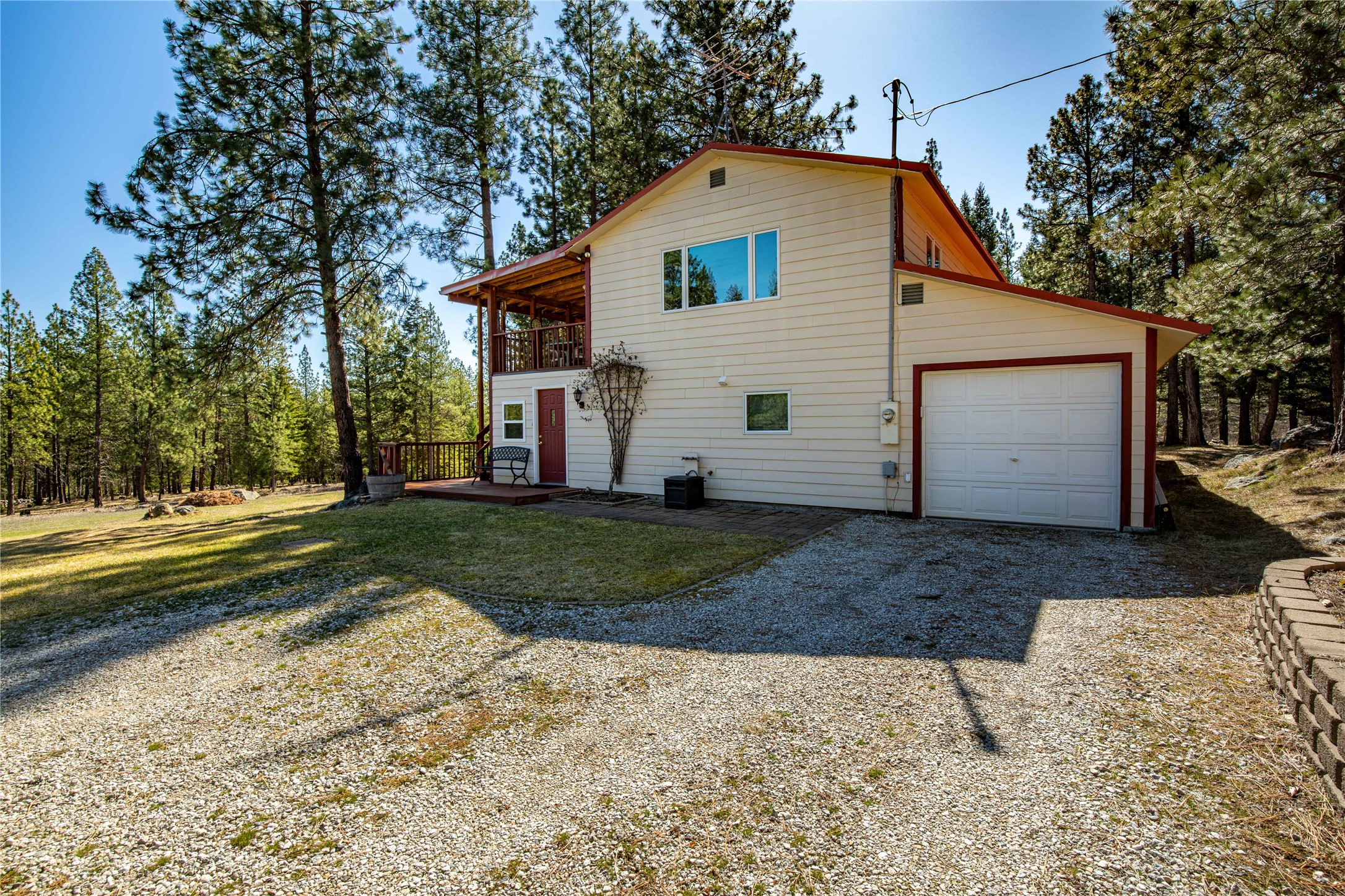 5559 Deer Lane