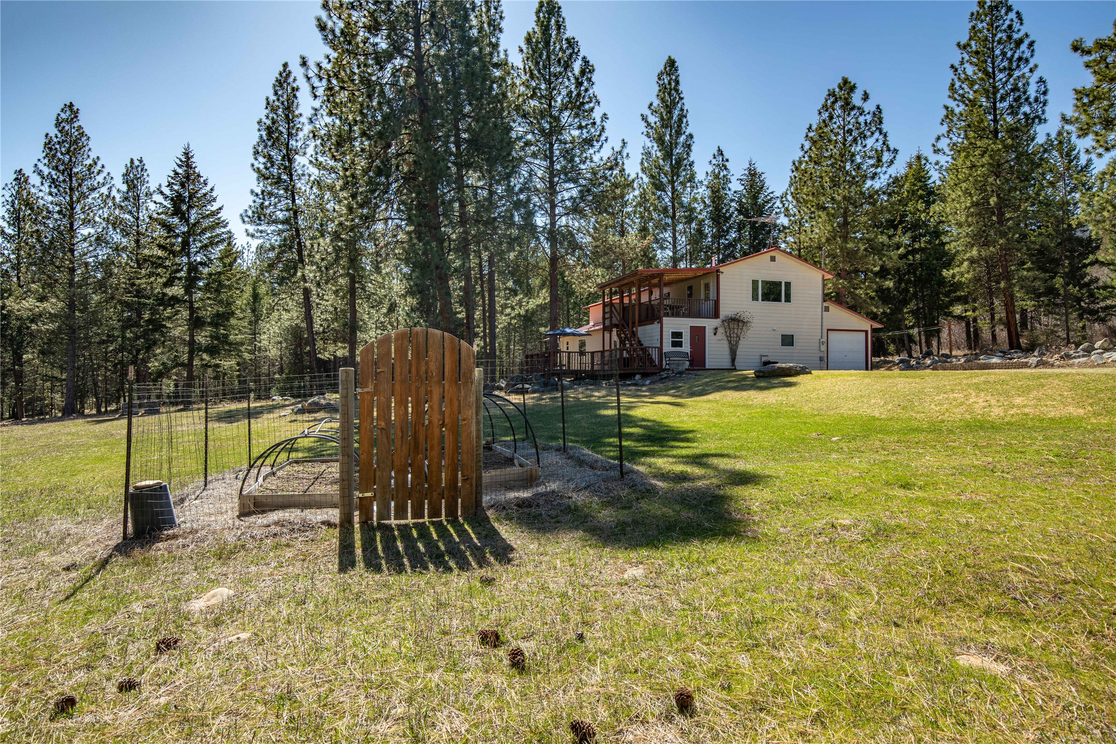 5559 Deer Lane