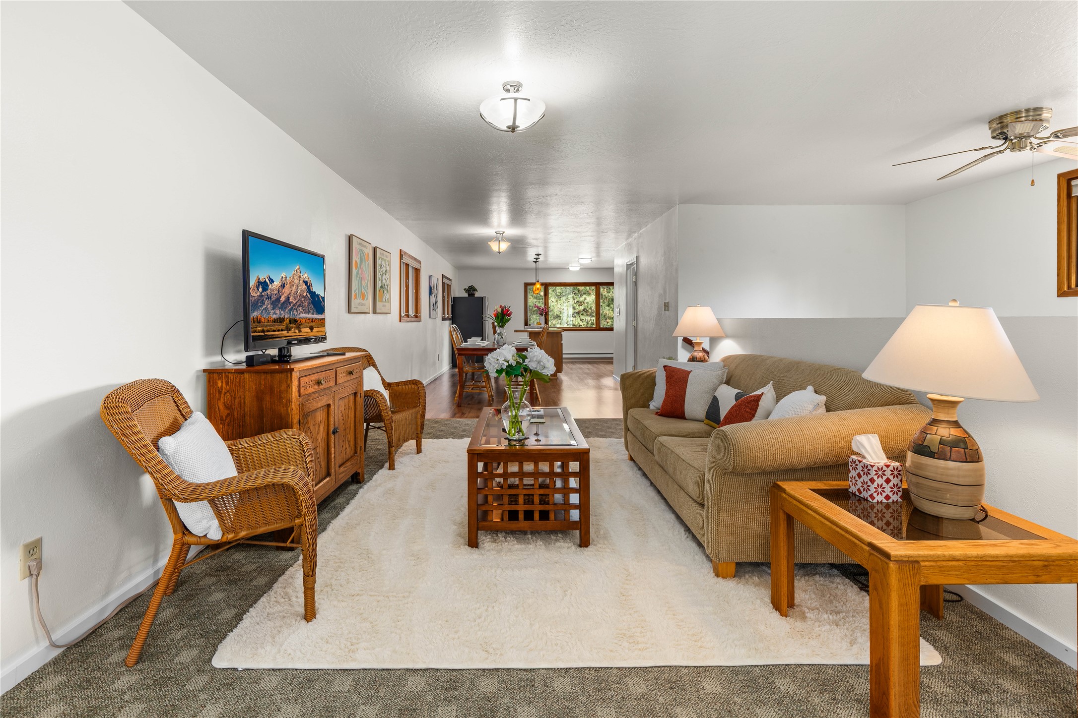 5559 Deer Lane