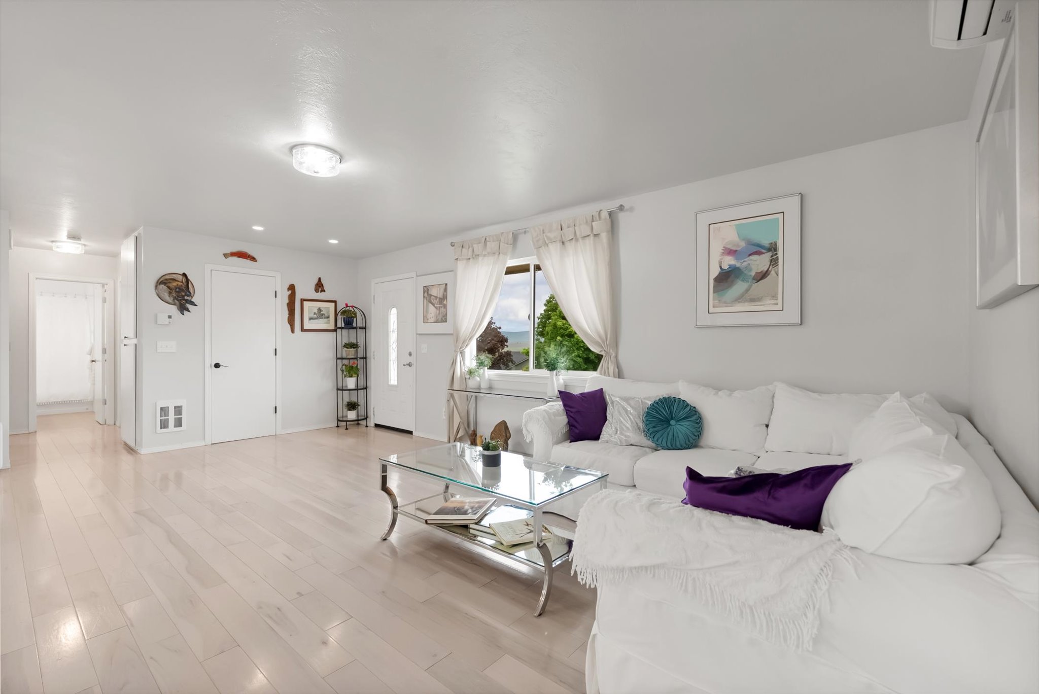 101 22nd Avenue W