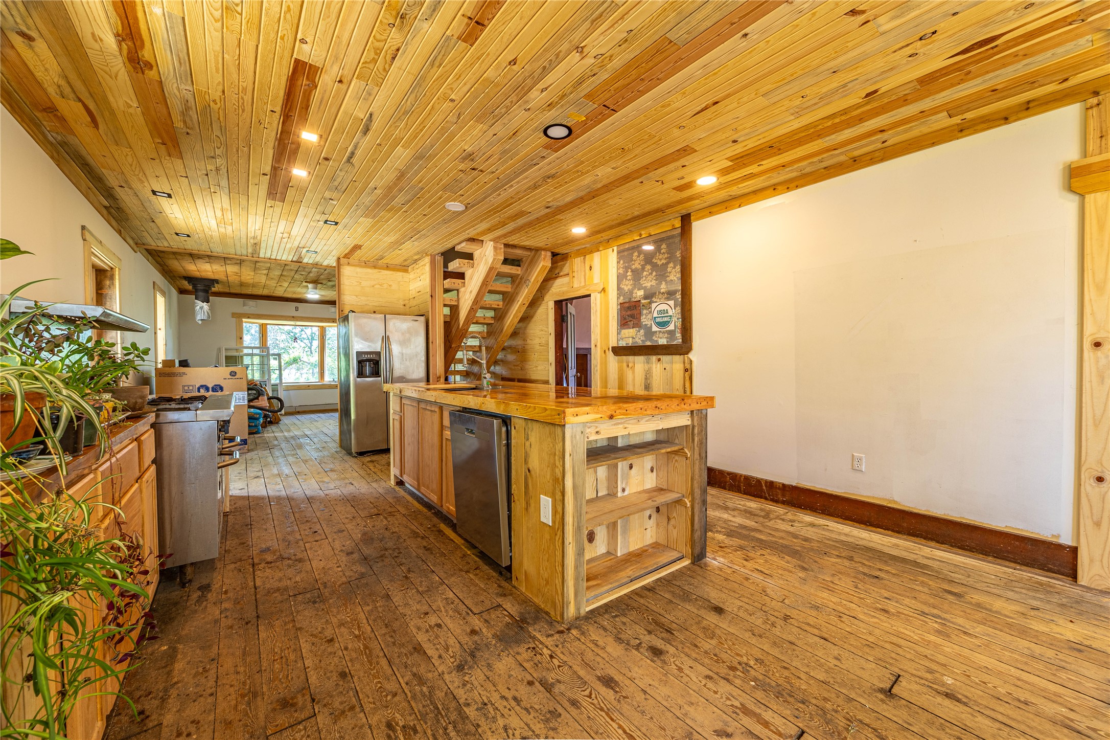 153 Dutch Hill Road