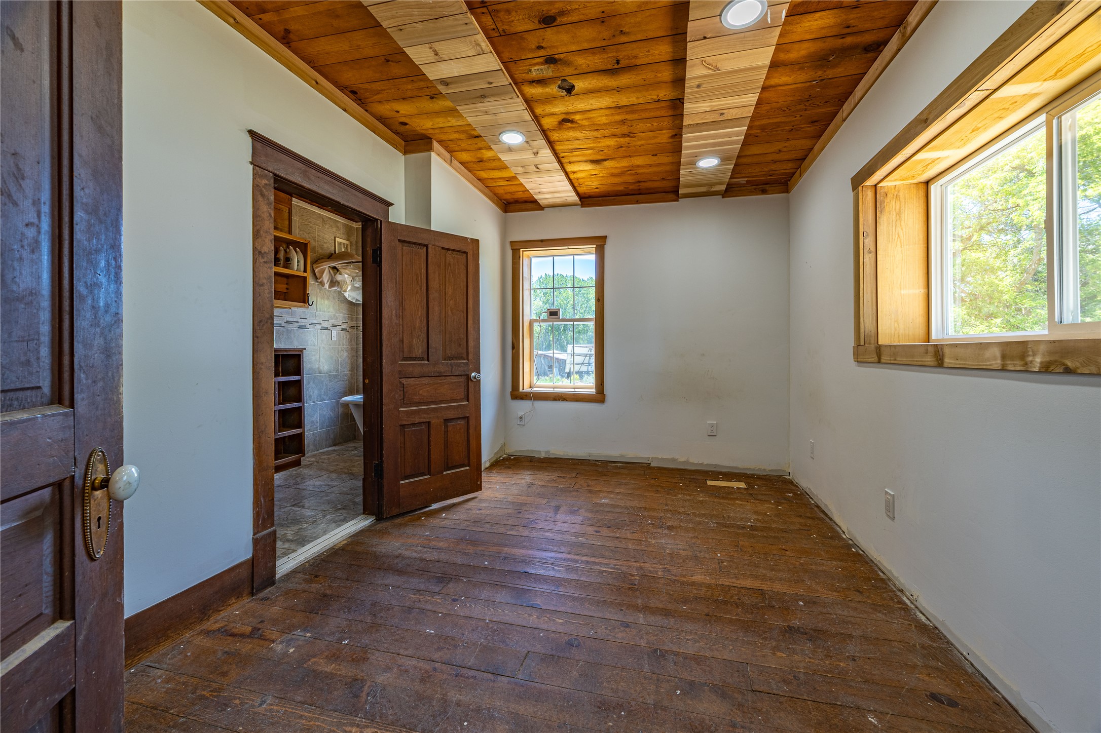 153 Dutch Hill Road