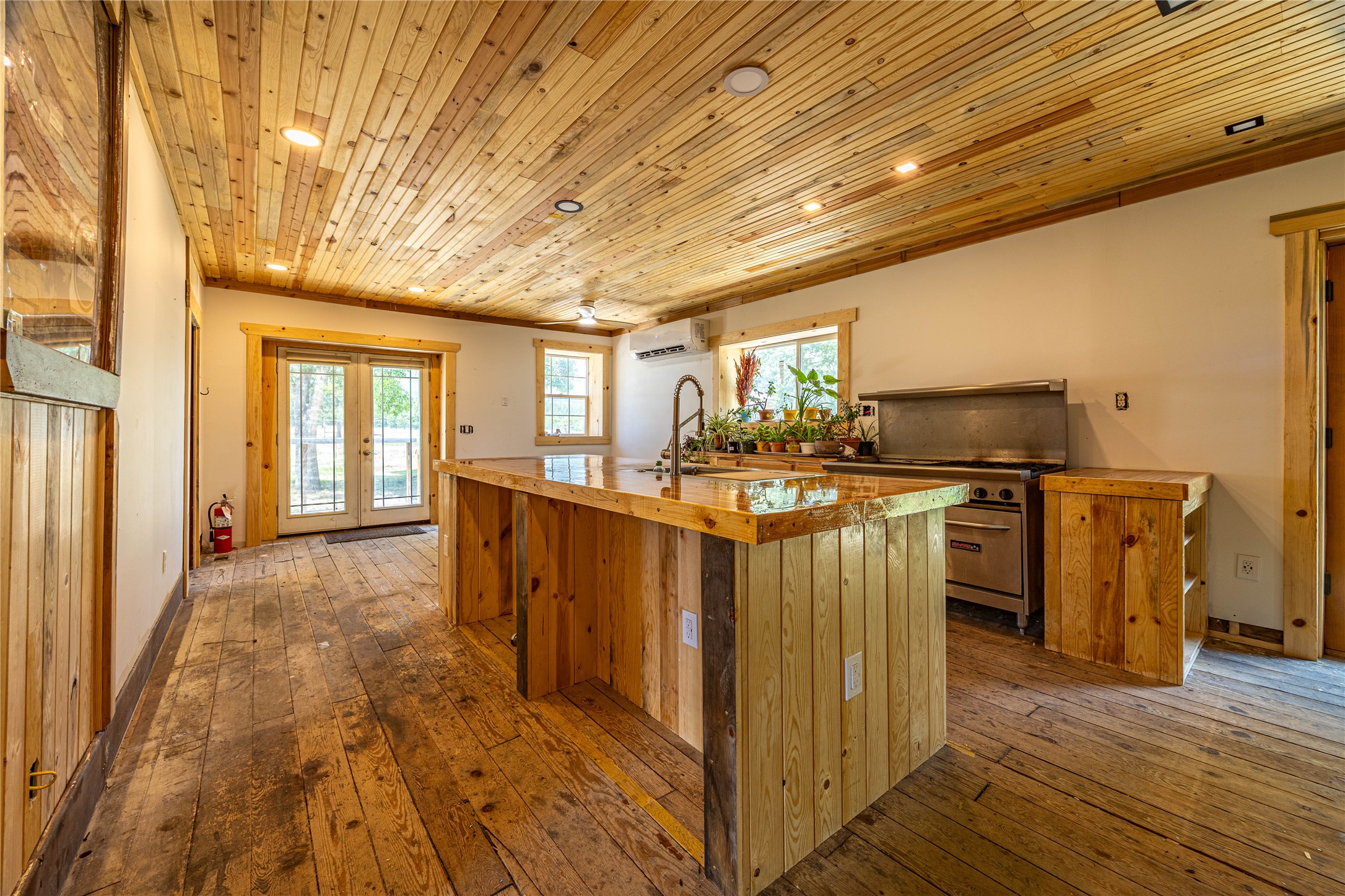 153 Dutch Hill Road