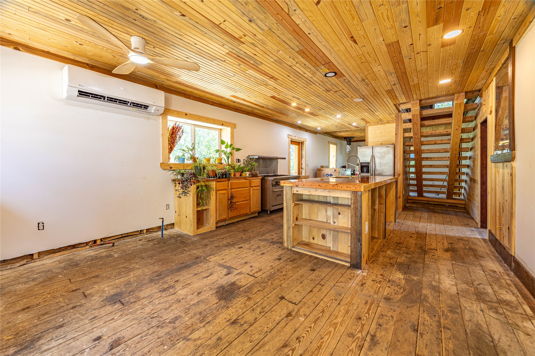 153 Dutch Hill Road