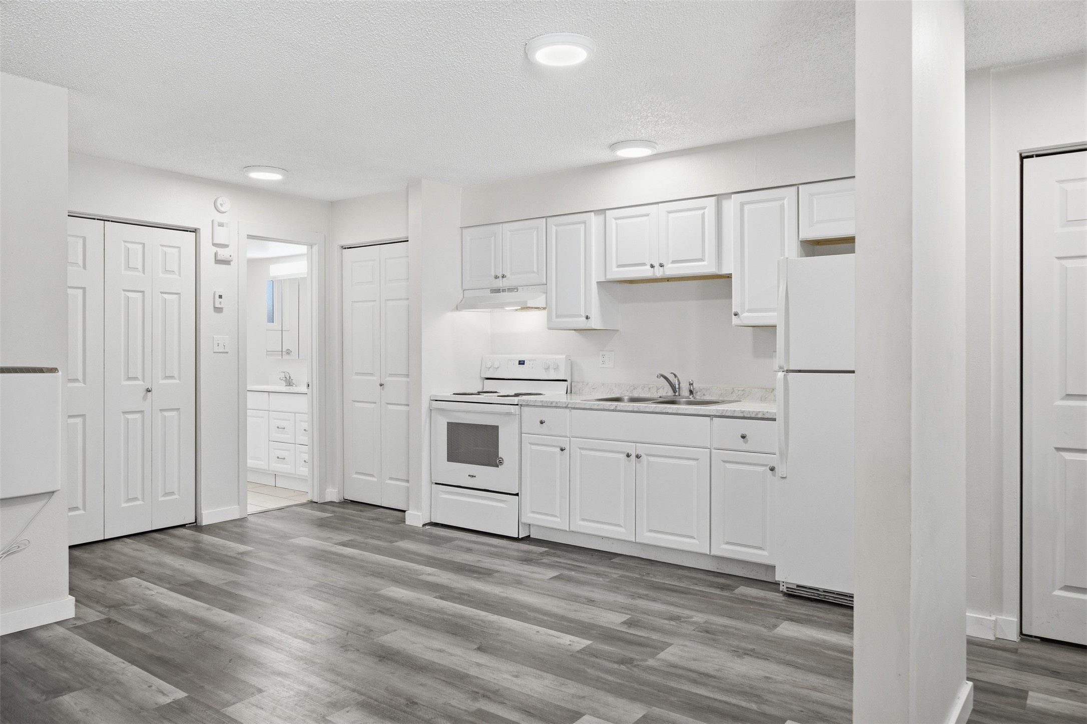130 W Kent Avenue