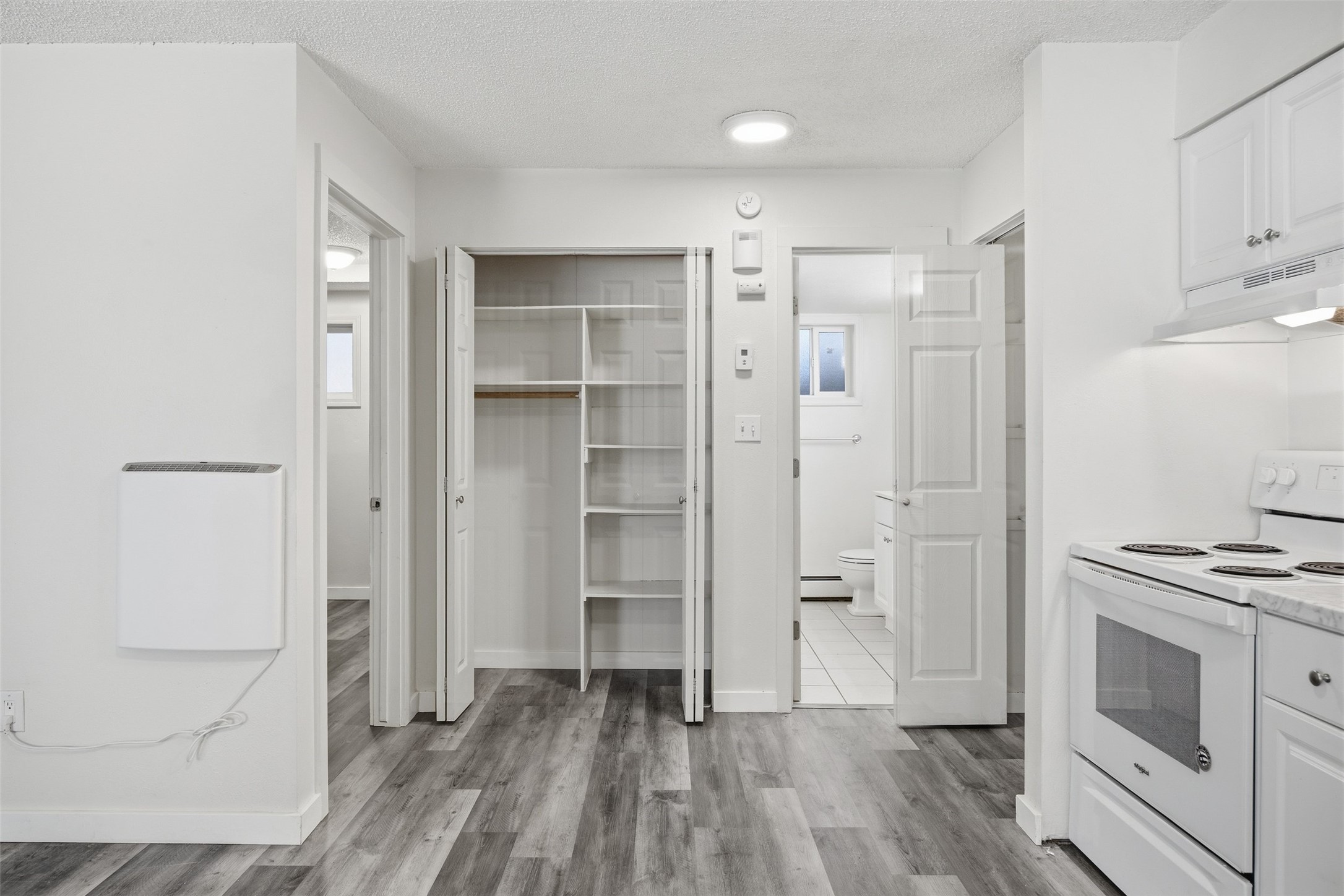 130 W Kent Avenue