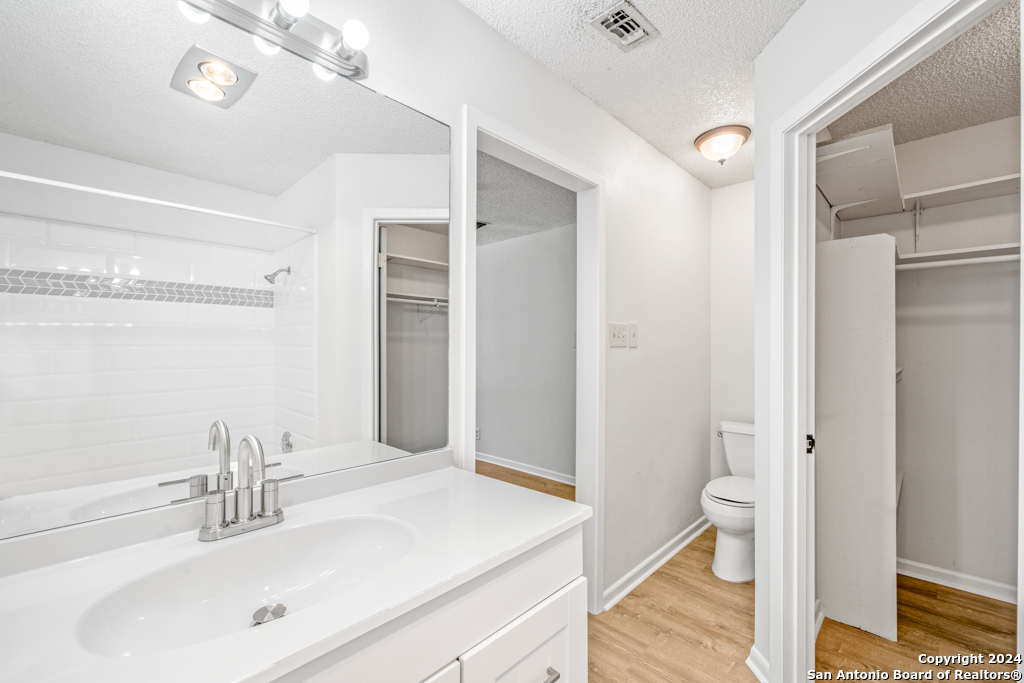 209 JEANETTE DR