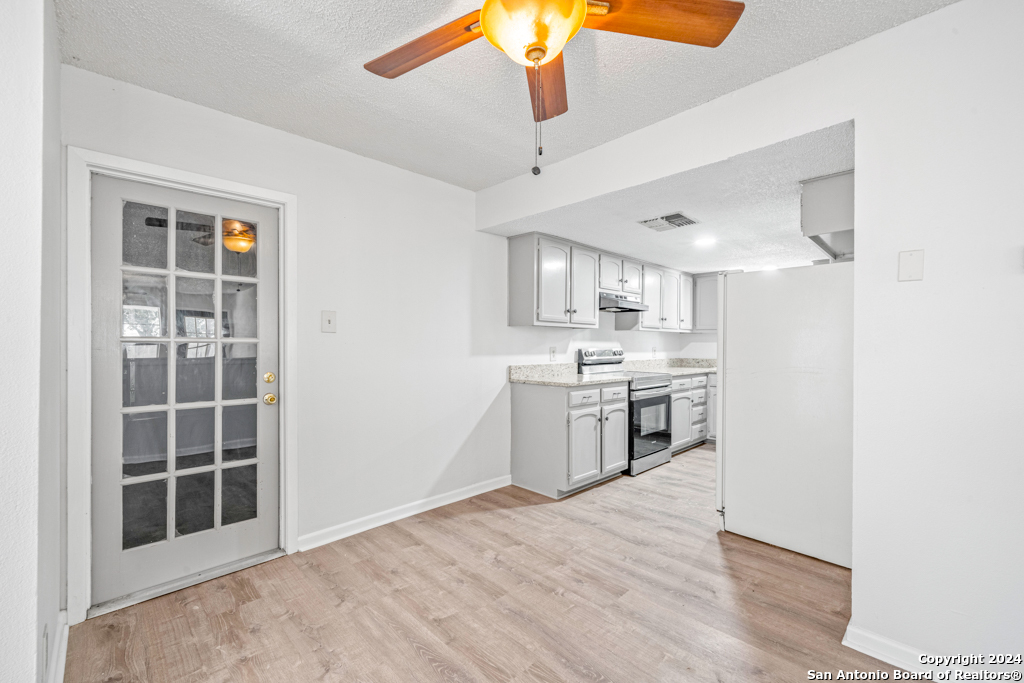 209 JEANETTE DR