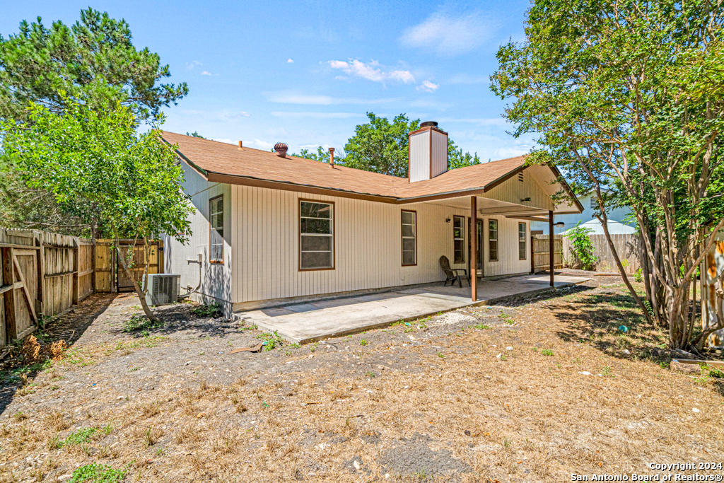 209 JEANETTE DR