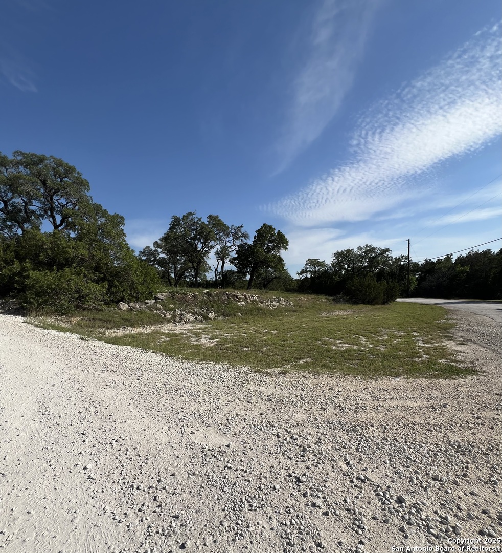 2121 Rimrock Dr