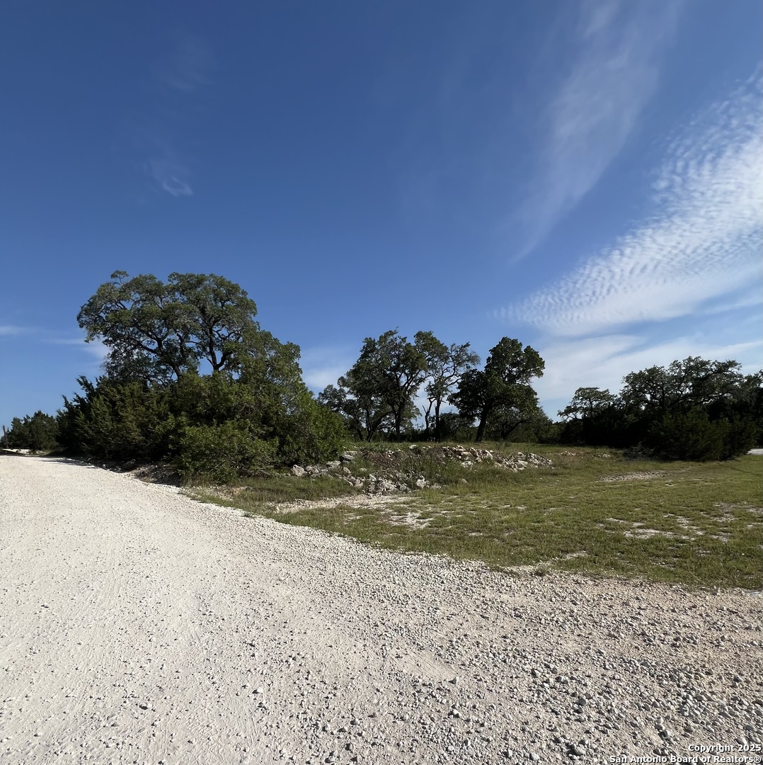 2121 Rimrock Dr