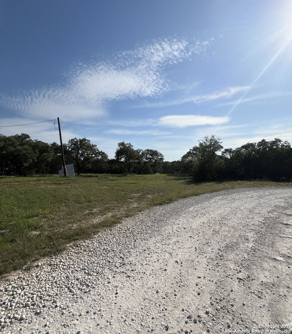 2121 Rimrock Dr