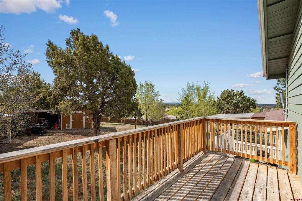 826 E Tamarack Drive