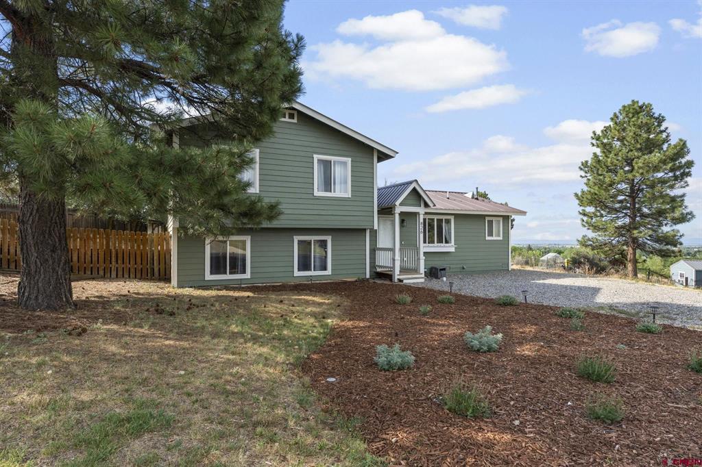 826 E Tamarack Drive