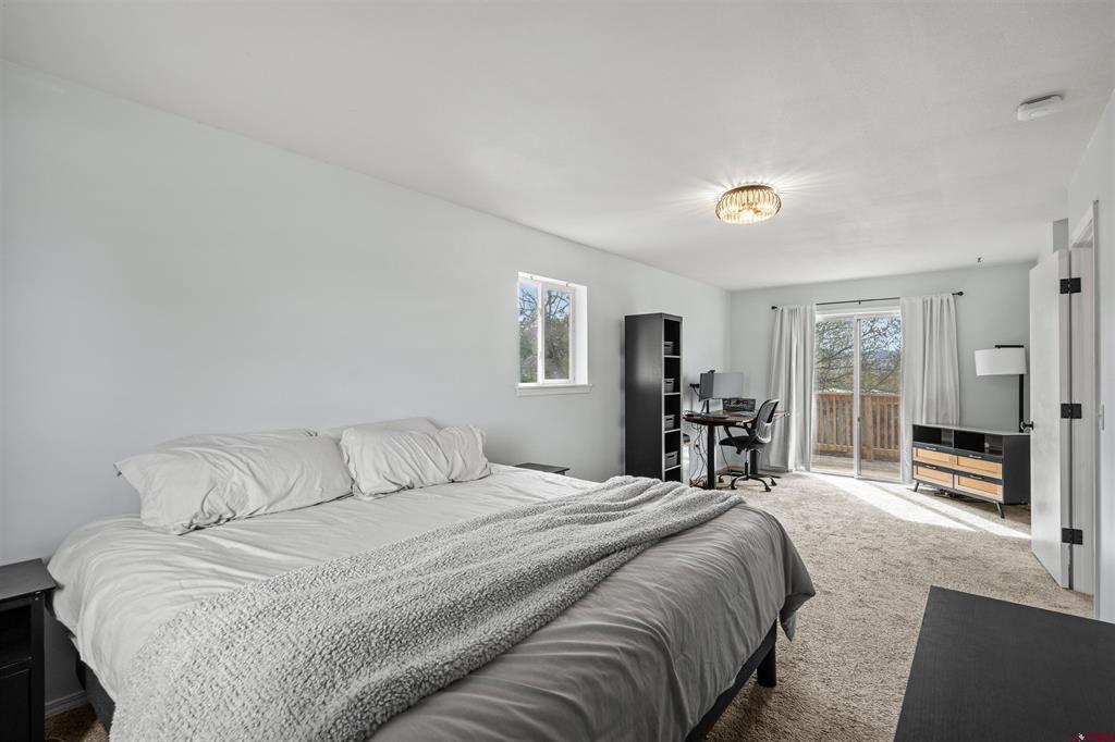826 E Tamarack Drive