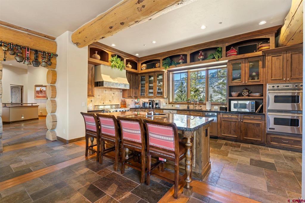 464 Pinnacle View Drive