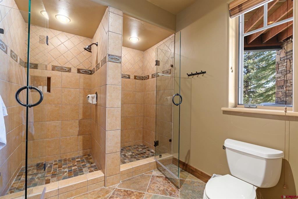 464 Pinnacle View Drive