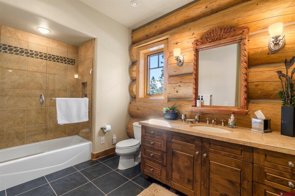 464 Pinnacle View Drive