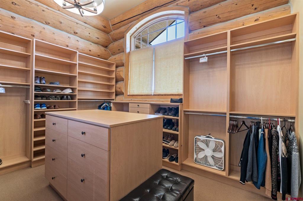 464 Pinnacle View Drive