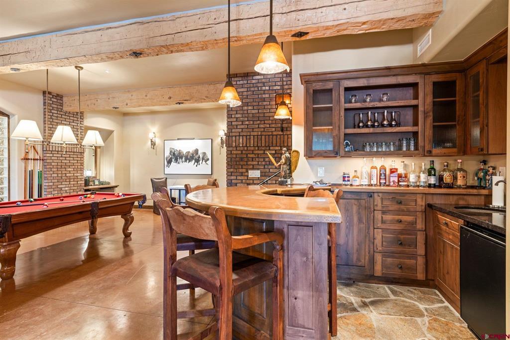 464 Pinnacle View Drive