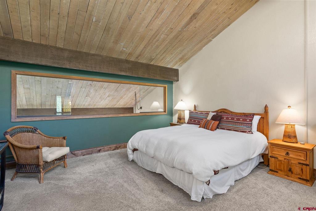 73 S Tamarron Drive Unit: 803