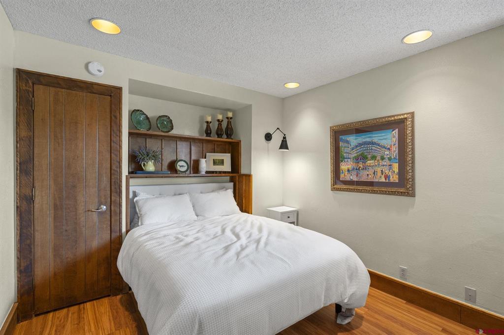 73 S Tamarron Drive Unit: 803