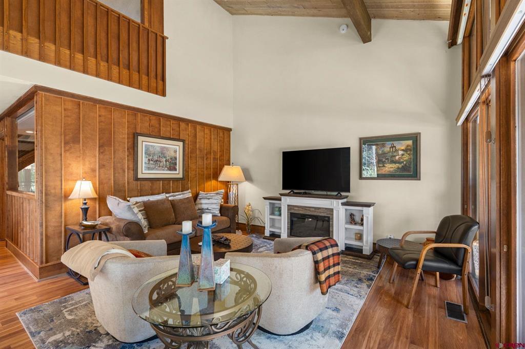 73 S Tamarron Drive Unit: 803