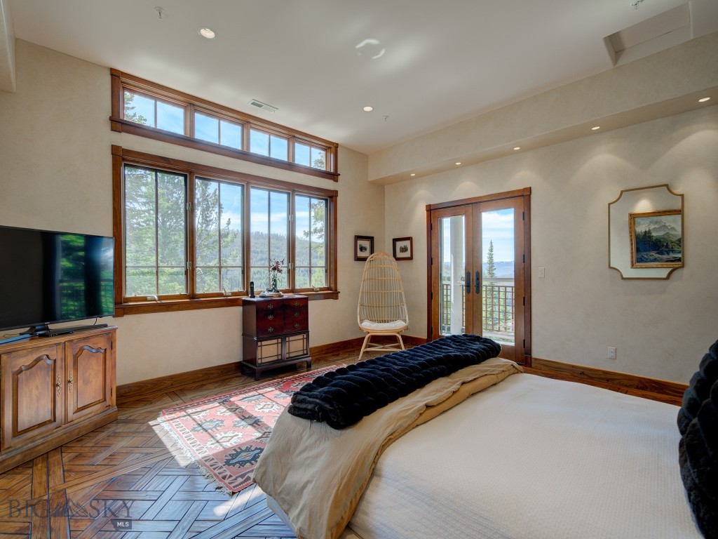 74 Upper Beehive Loop Road