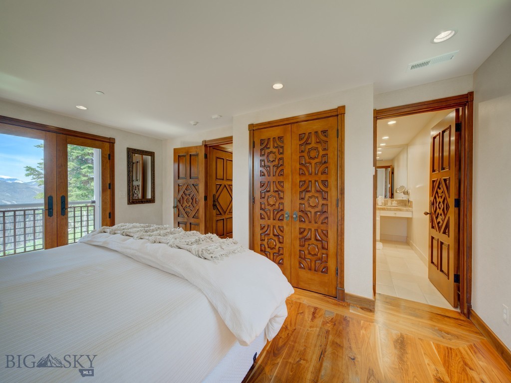 74 Upper Beehive Loop Road