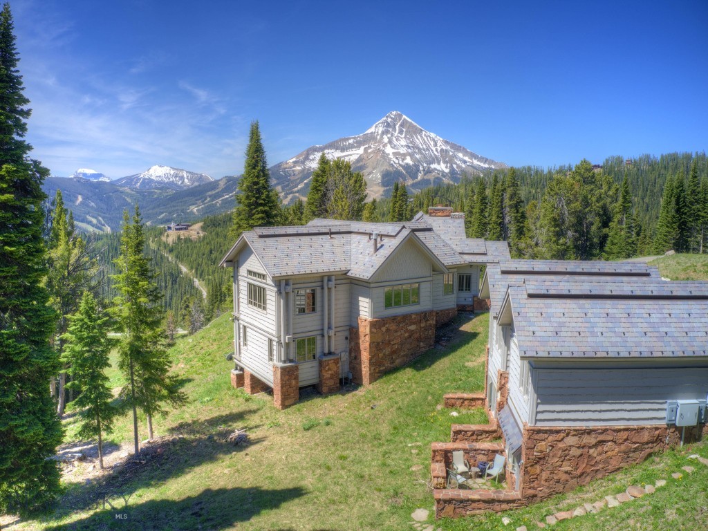 74 Upper Beehive Loop Road