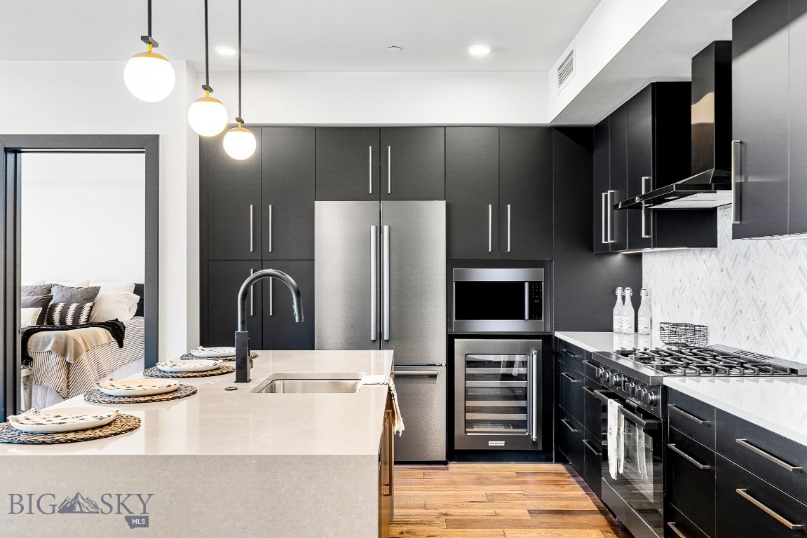 315 N Tracy Avenue 403