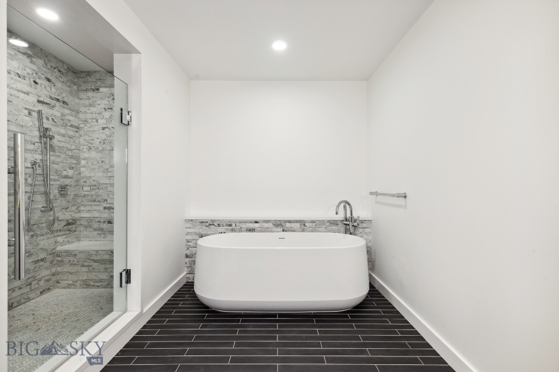 315 N Tracy Avenue 301