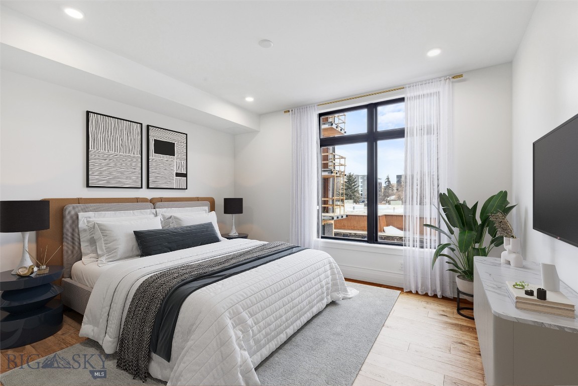 315 N Tracy Avenue 301