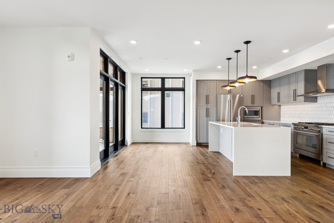 315 N Tracy Avenue 301