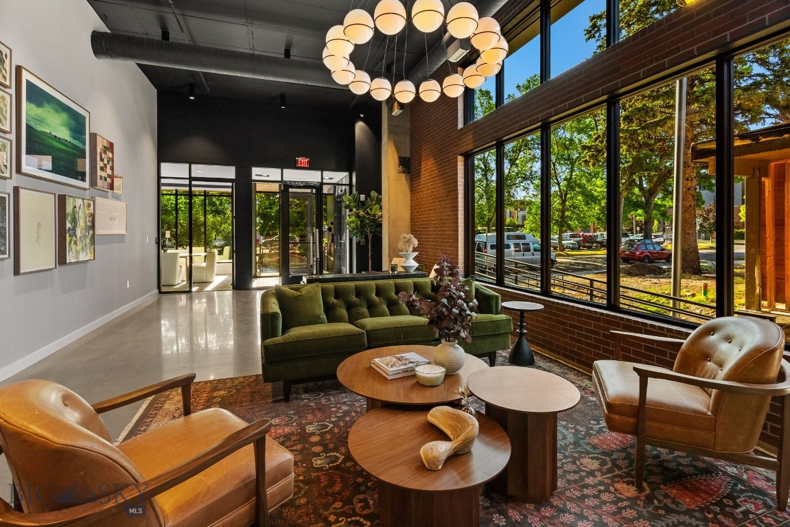 315 N Tracy Avenue 508