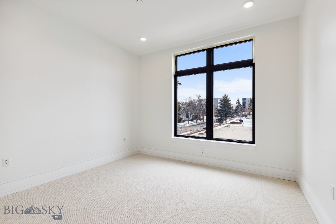 315 N Tracy Avenue 508