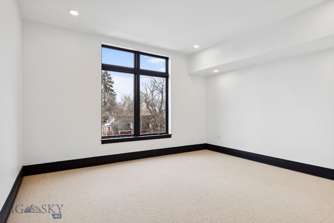 315 N Tracy Avenue 202