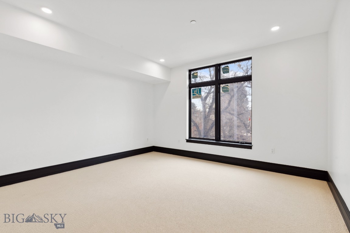 315 N Tracy Avenue 207