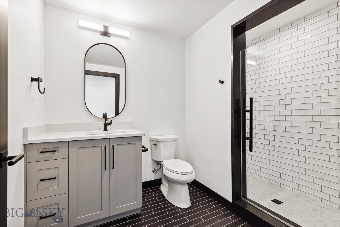 315 N Tracy Avenue 207