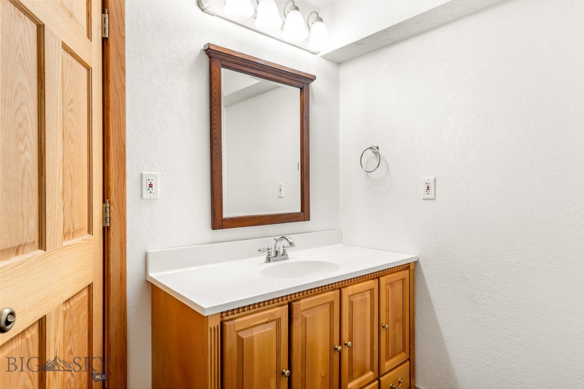 35 N Low Bench Road
