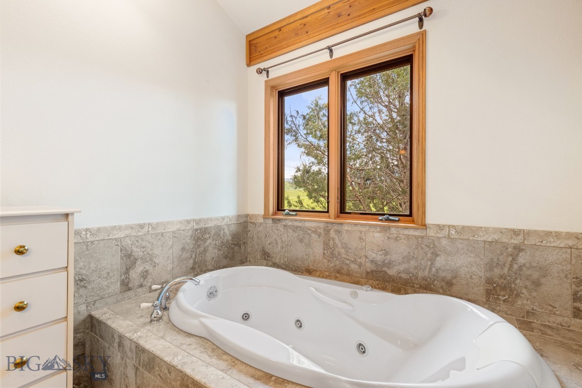 35 N Low Bench Road