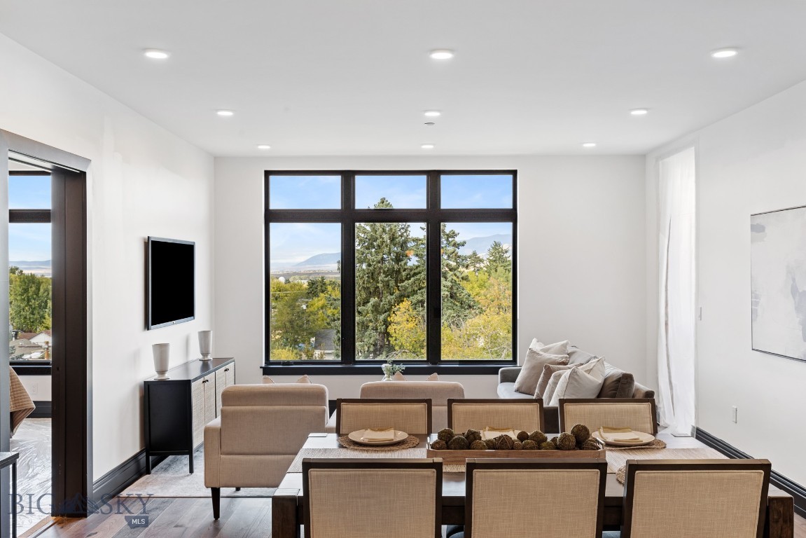 315 N Tracy Avenue 303