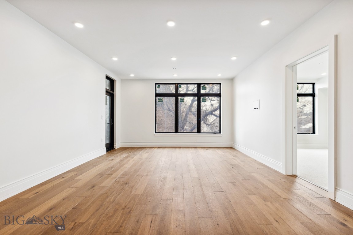 315 N Tracy Avenue 203