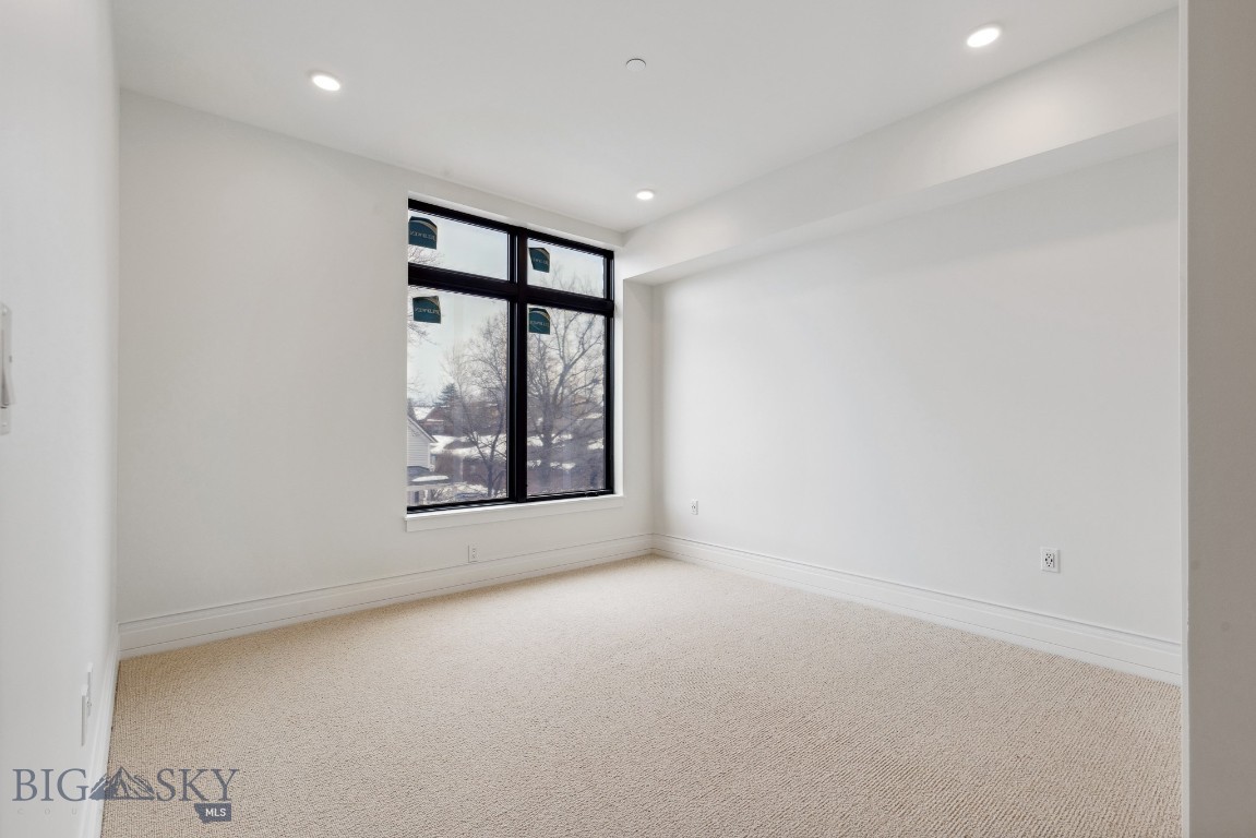315 N Tracy Avenue 203