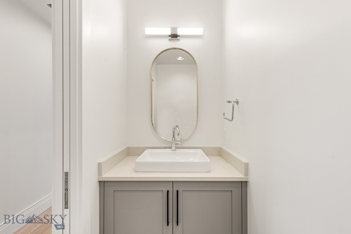 315 N Tracy Avenue 602