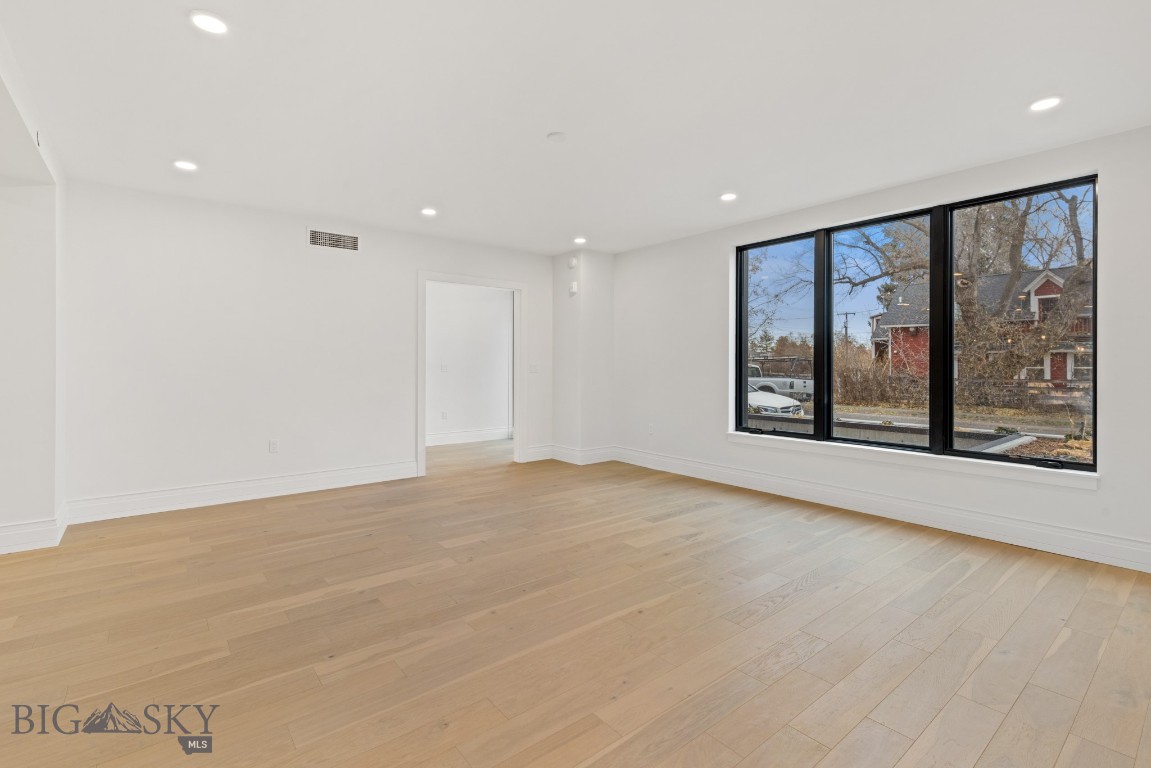 315 N Tracy Avenue 104