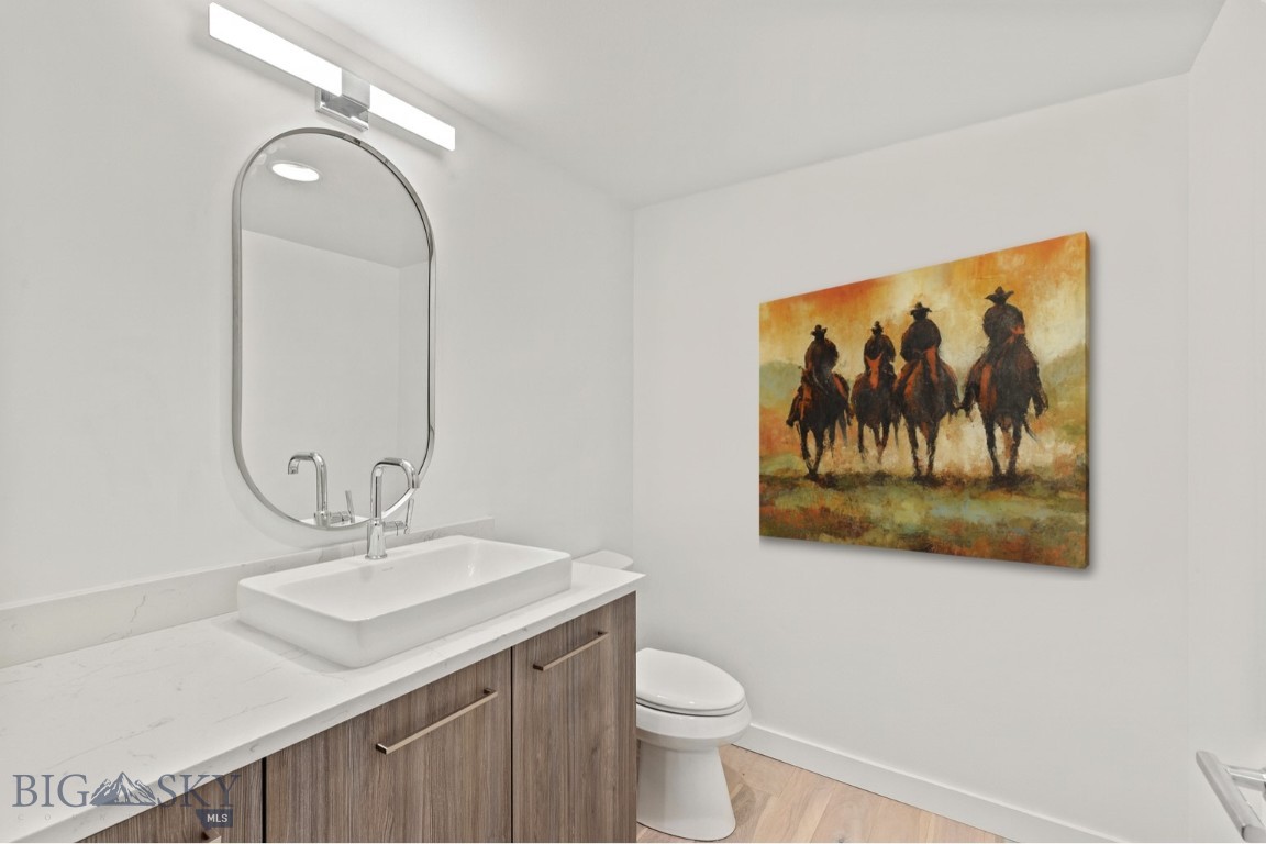 315 N Tracy Avenue 104