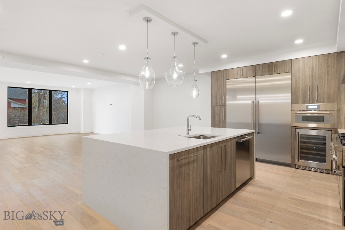 315 N Tracy Avenue 104