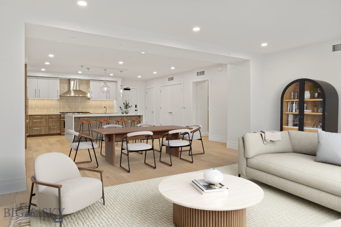 315 N Tracy Avenue 104