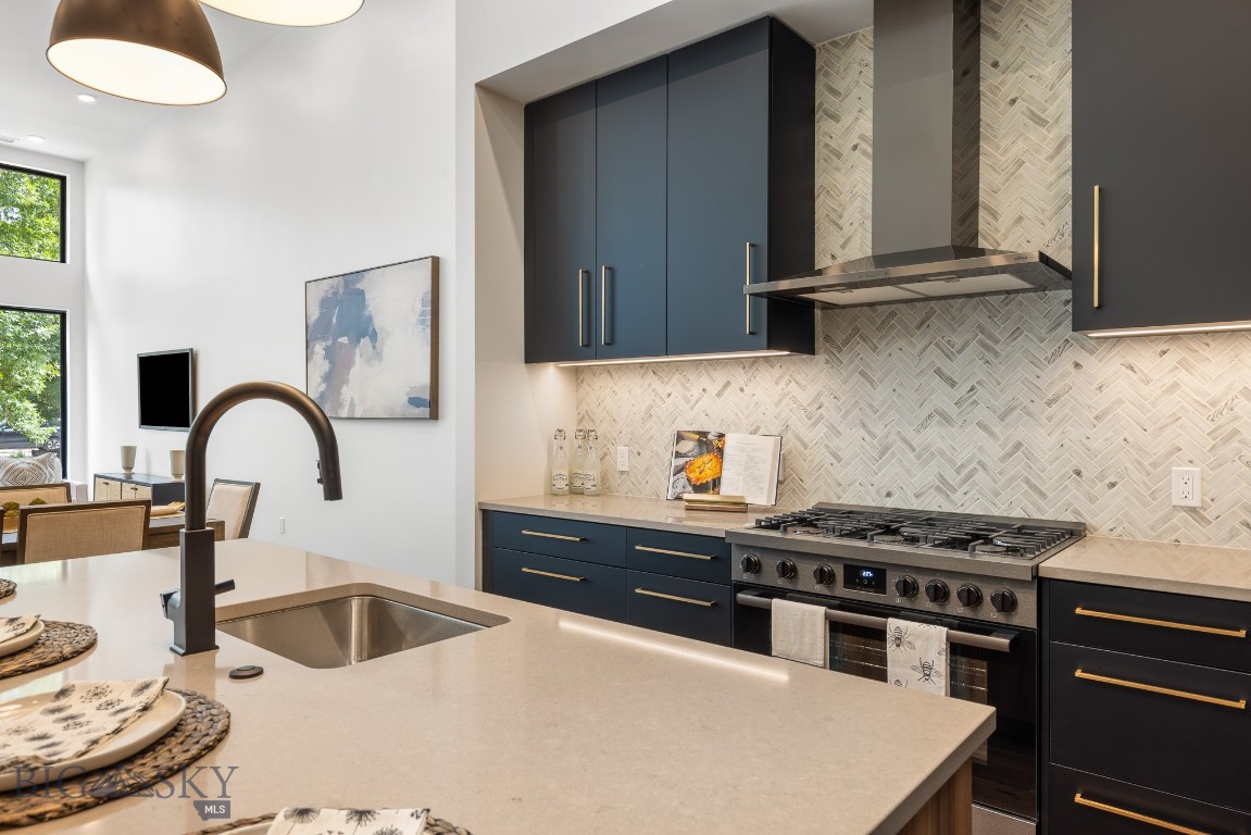 315 N Tracy Avenue 107